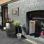 Nine-t-teen Bed And Boutique Amsterdam