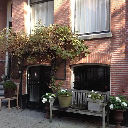 Nine-t-teen Bed And Boutique Bed & Breakfast Amsterdam