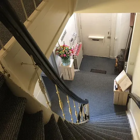 招待所 Nine-t-teen Bed And Boutique 阿姆斯特丹