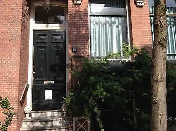 Casa de hóspedes Nine-t-teen Bed And Boutique Amesterdão