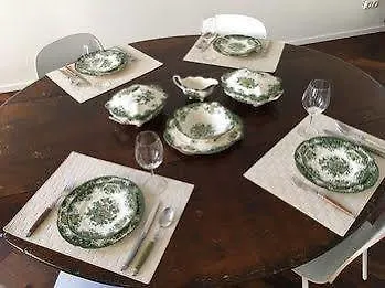 Nine-t-teen Bed And Boutique