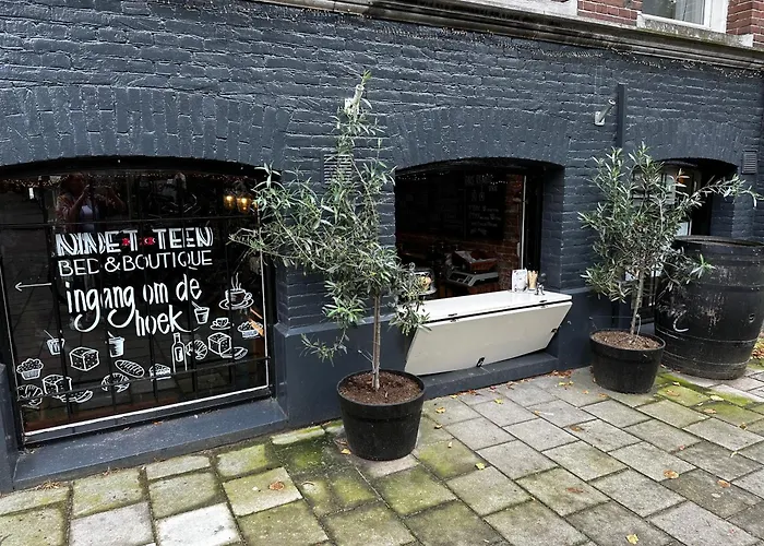 Nine-t-teen Bed And Boutique 4*