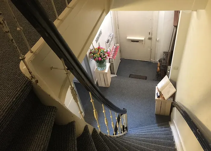 Casa de hóspedes Nine-t-teen Bed And Boutique Amesterdão