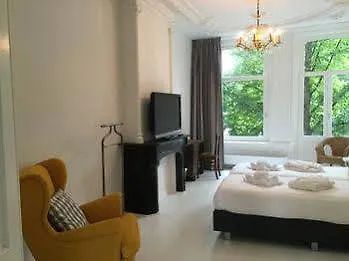 Nine-t-teen Bed And Boutique Amesterdão