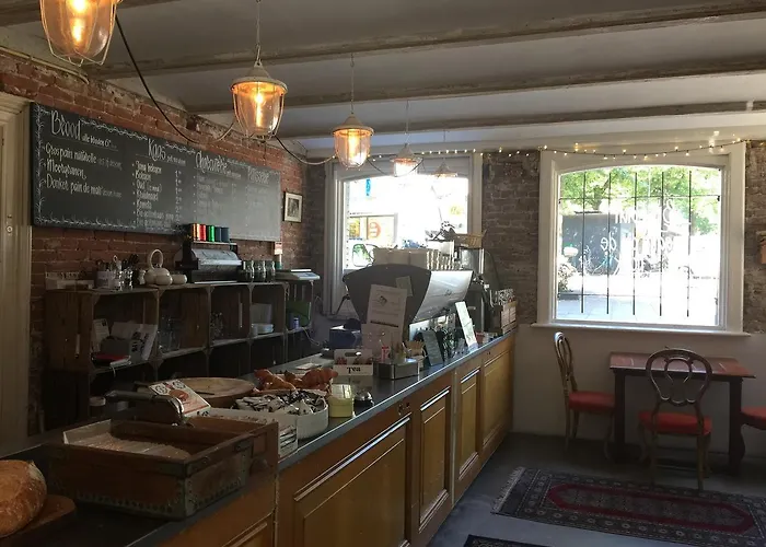 Casa de hóspedes Nine-t-teen Bed And Boutique