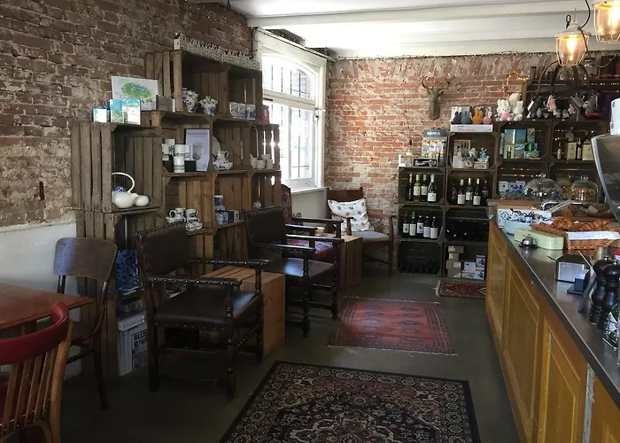 Nine-t-teen Bed And Boutique Casa de hóspedes