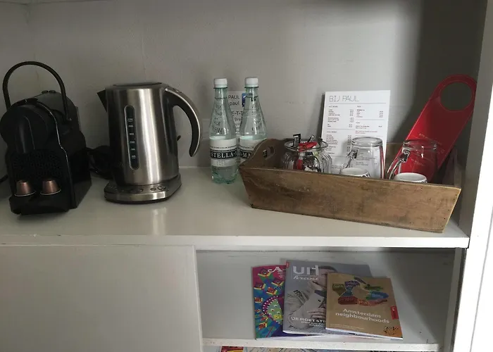 Casa de hóspedes Nine-t-teen Bed And Boutique Amesterdão