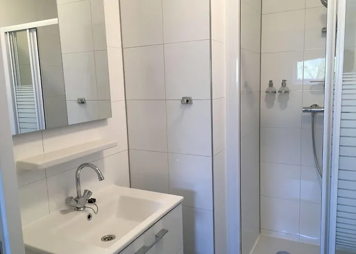 Nine-t-teen Bed And Boutique 4*