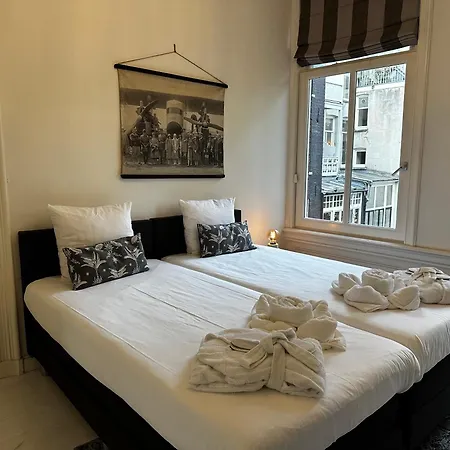 Nine-t-teen Bed And Boutique Amsterdam