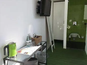 Nine-t-teen Bed And Boutique Pensjonat