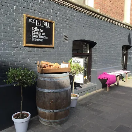 Konukevi Nine-t-teen Bed And Boutique