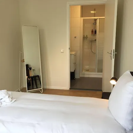 Nine-t-teen Bed And Boutique Konukevi 4*