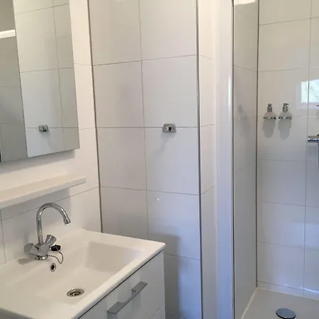 Nine-t-teen Bed And Boutique 4*