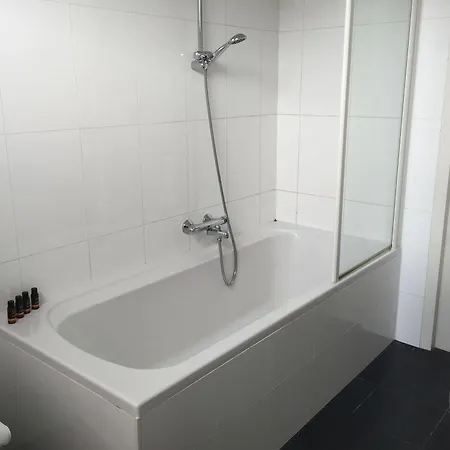 Nine-t-teen Bed And Boutique Amsterdam